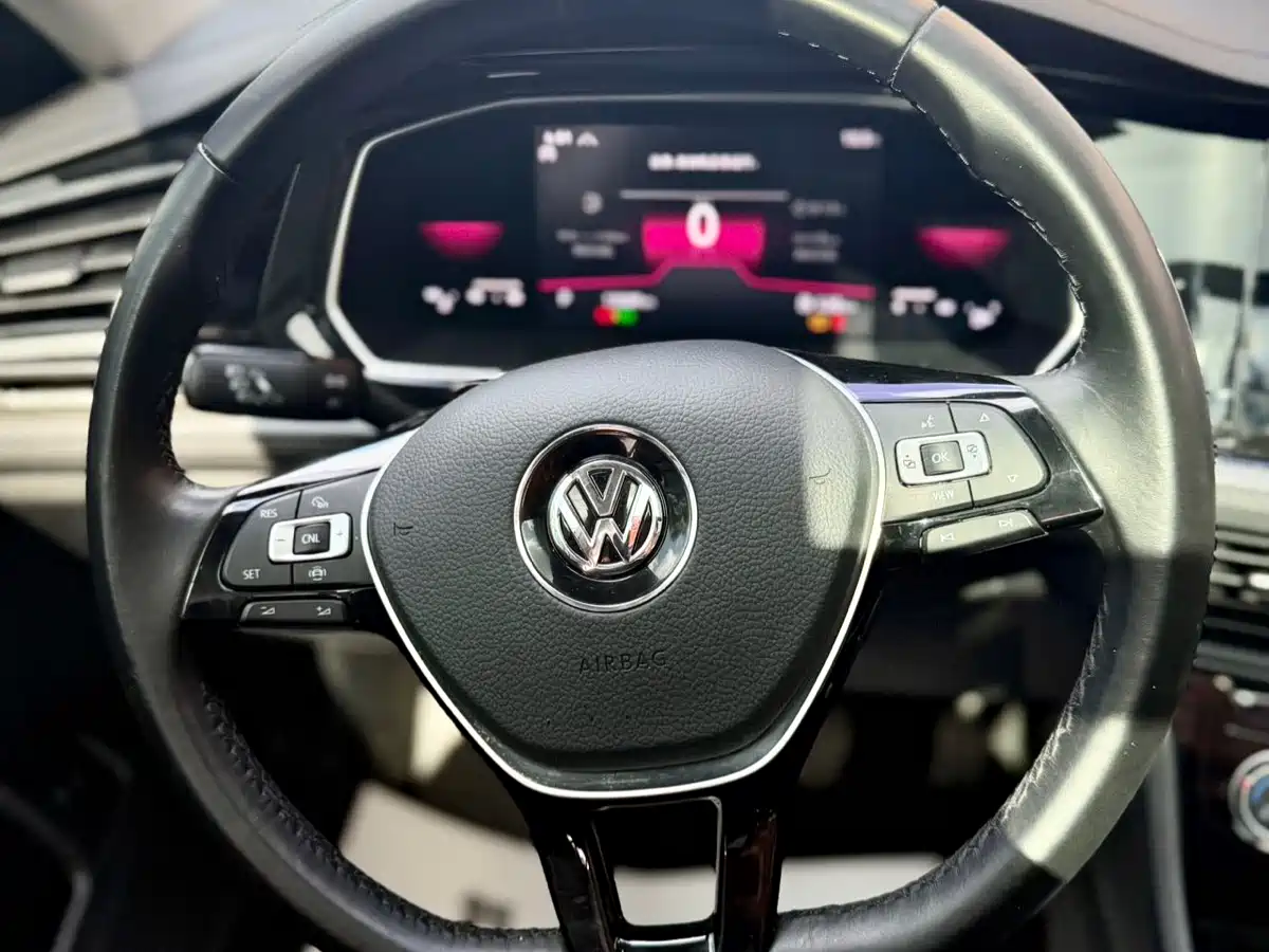 Volkswagen Sagitar 2022 280TSI DSG Surpassing Edition фото 20