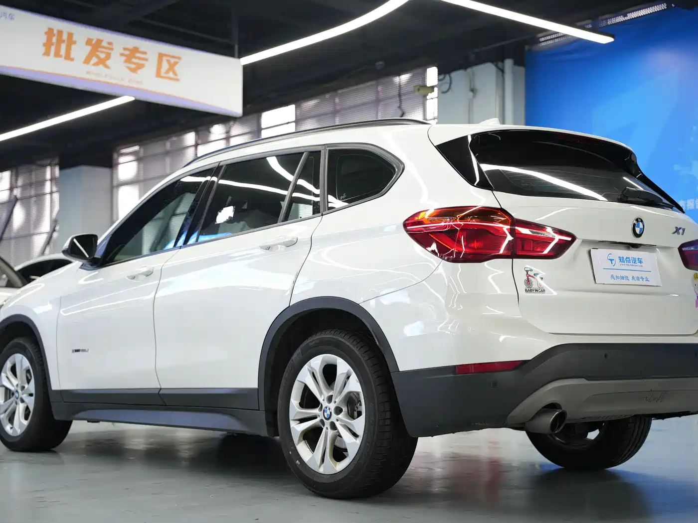 BMW X1 2016 sDrive18Li Premium Model фото 20