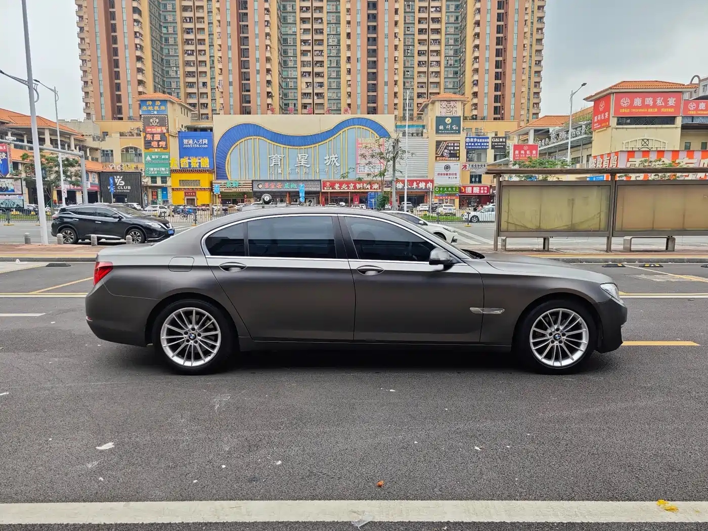 BMW 7 Series 2014 730Li Premium фото 8