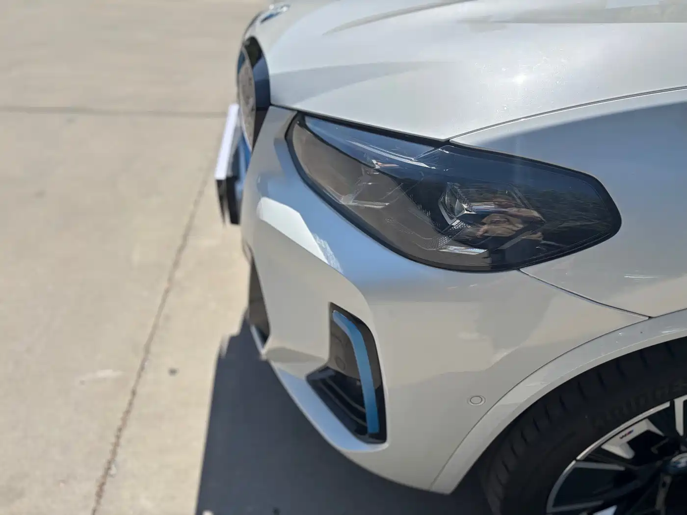 BMW iX3 2022 Innovation Leader фото 16