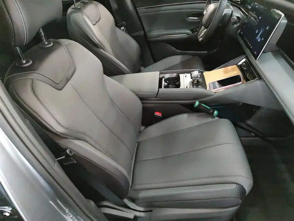 BYD Qin L 2024 DM-i 120KM Leading фото 25