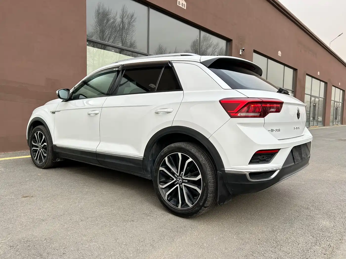 Volkswagen T-ROC 2022 280TSI DSG 2WD Comfort PLUS фото 25