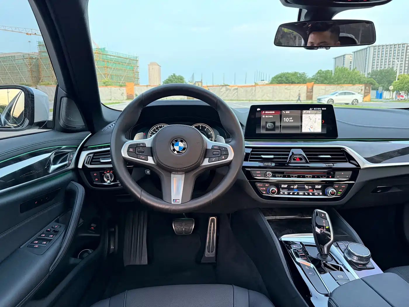 BMW 5 Series 2018 530Li Premium M Sport Package фото 8