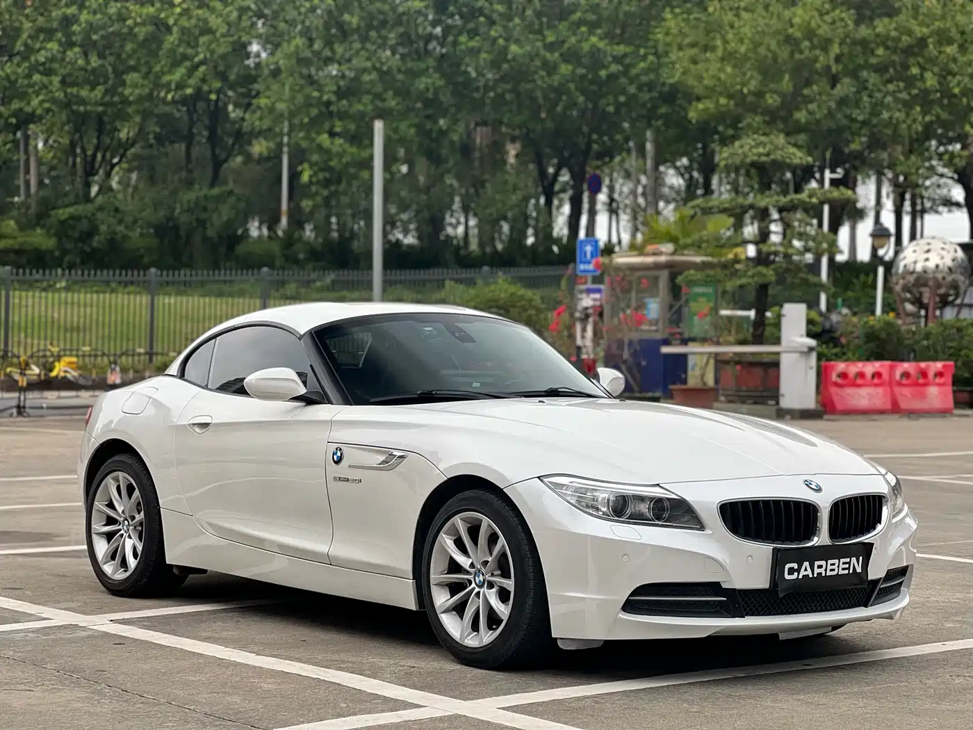 BMW Z4 2013 sDrive20i Leading фото 3