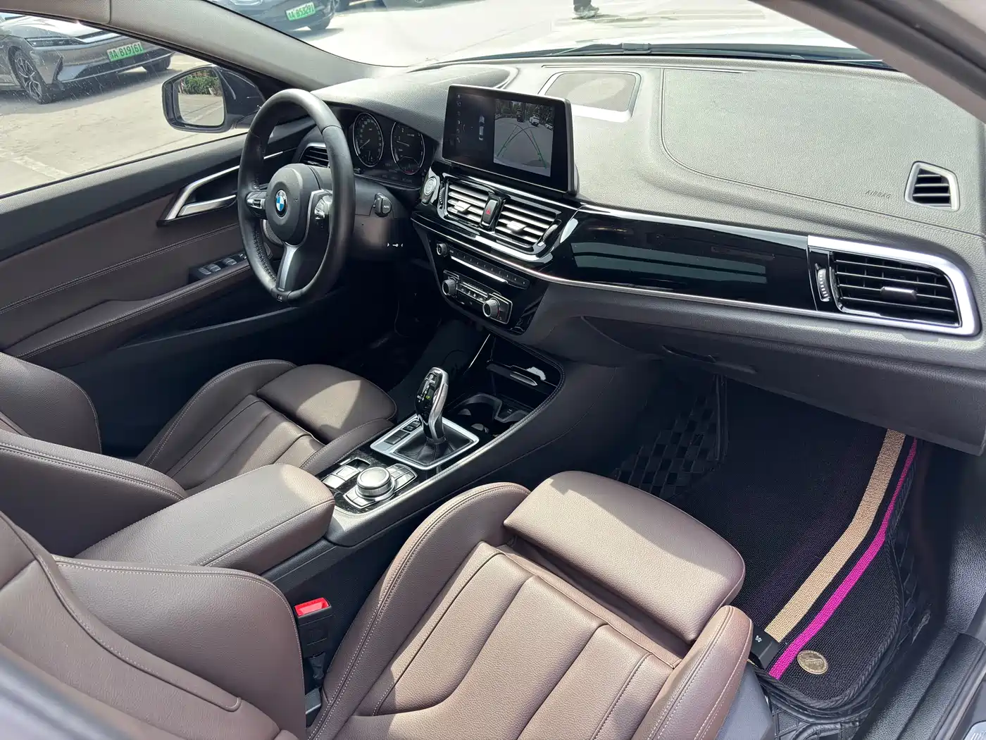 BMW 1 Series 2023 125i M Sport Shadow Edition фото 14