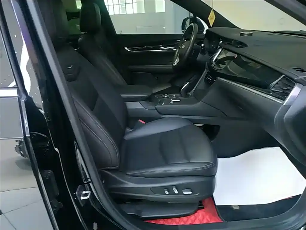 Cadillac XT6 2022 2.0T 6-Seater 2WD Luxury Edition фото 25