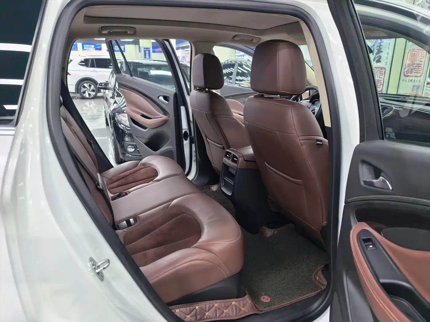Buick Envision Plus 2017 20T FWD Elite фото 9