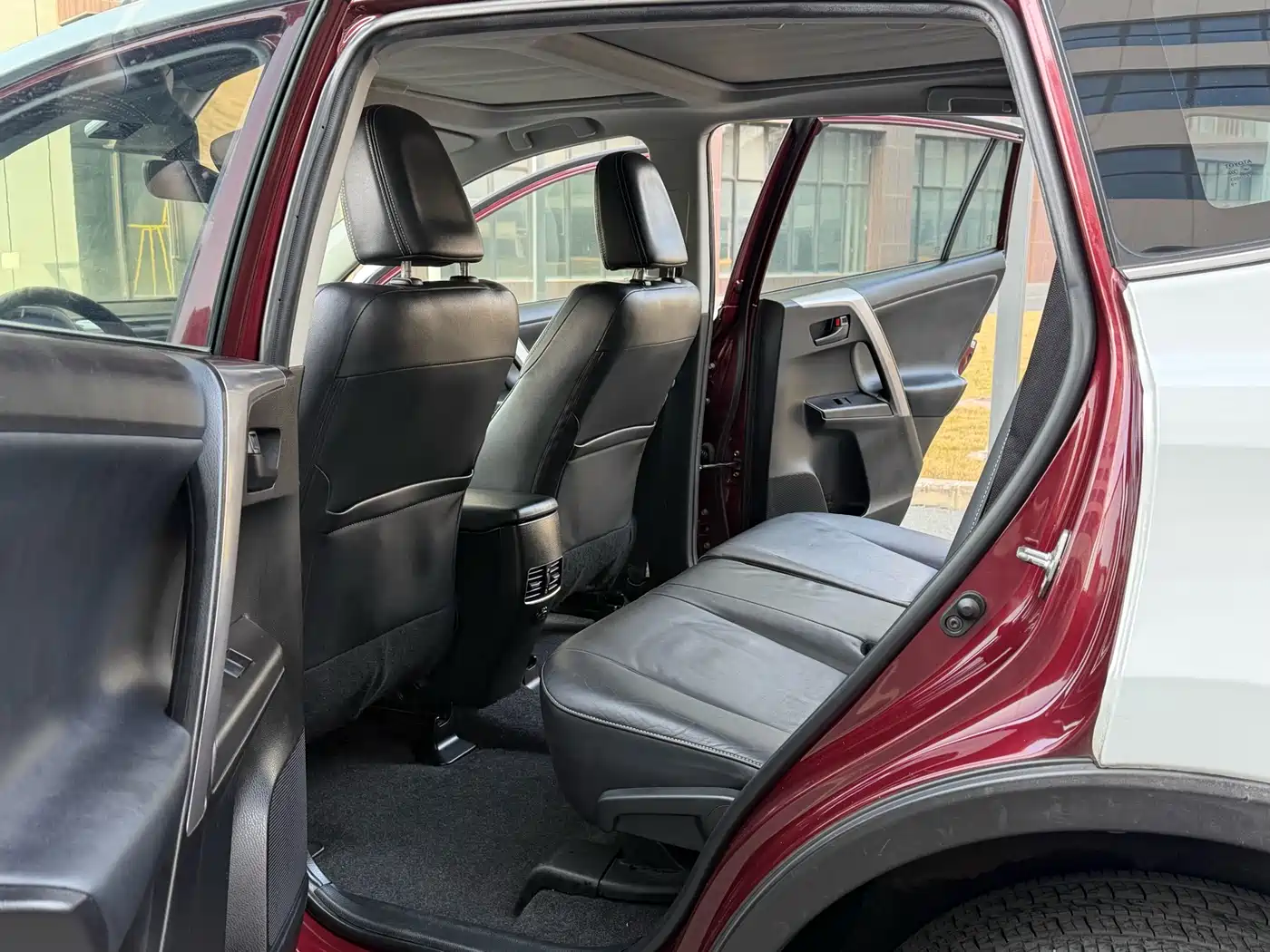 Toyota RAV4 Rongfang 2016 2.5L Automatic 4WD Elite фото 5