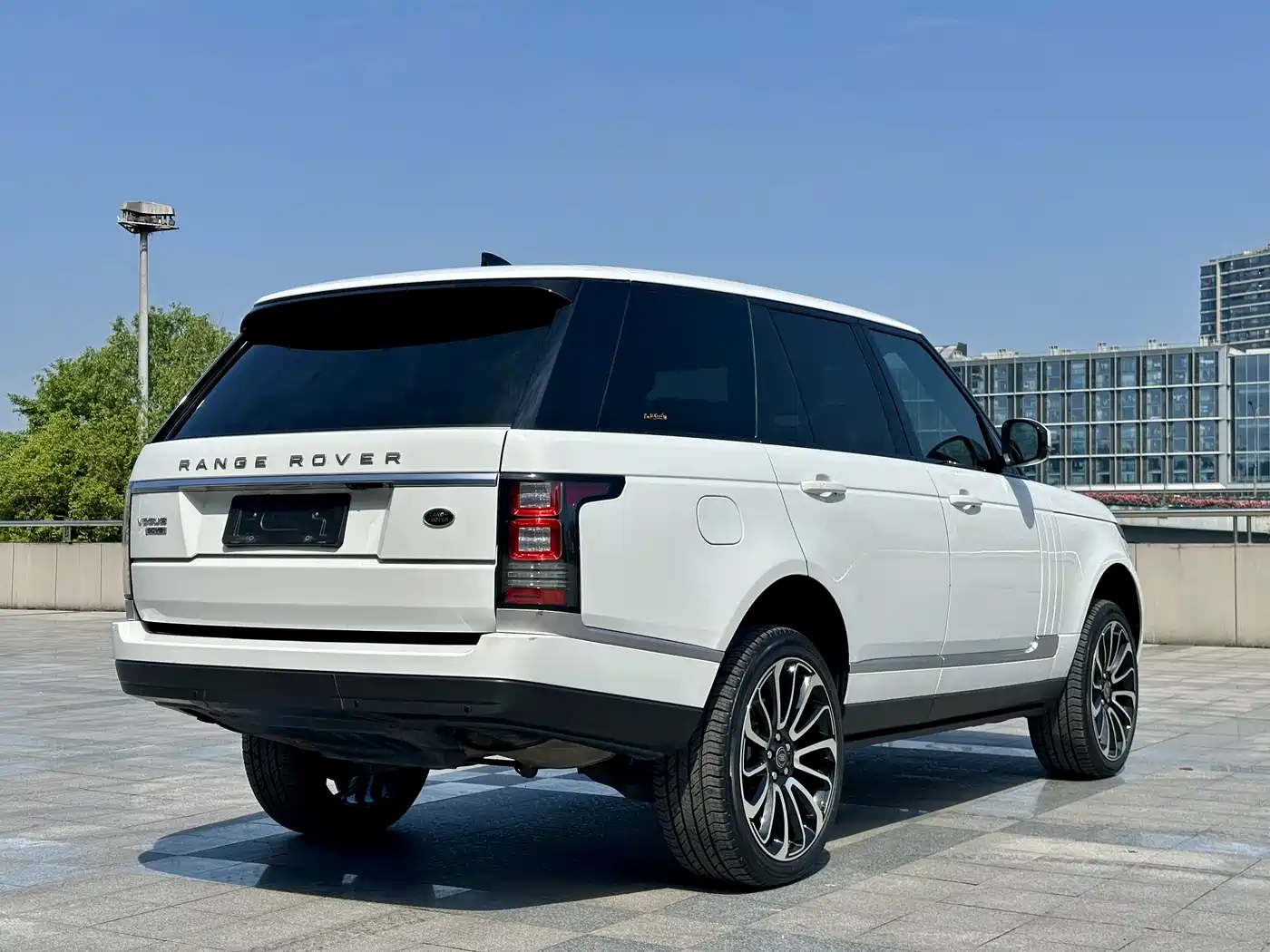 Land Rover Range Rover 2018 3.0 SC V6 Vogue Heritage Edition фото 6