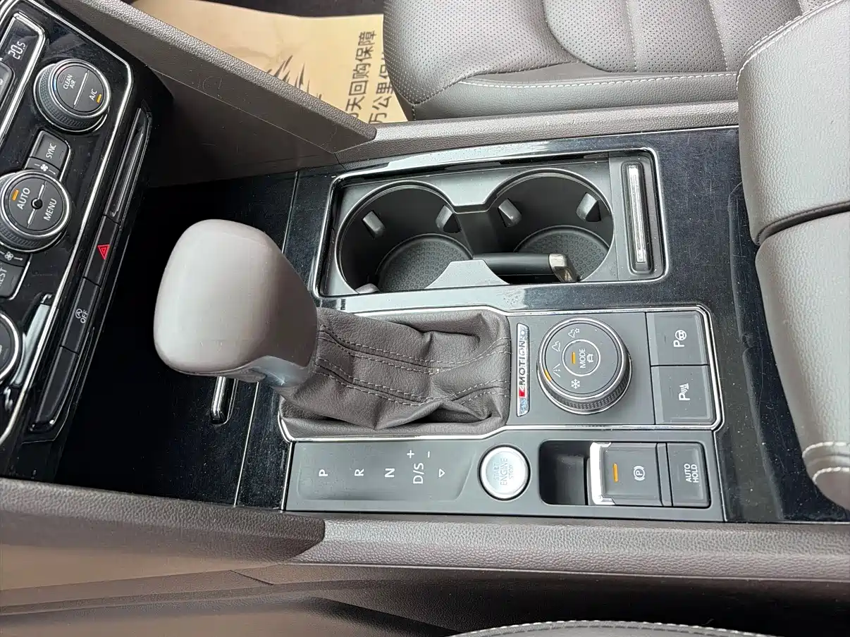 Volkswagen Teramont 2020 380TSI 4WD Luxury Edition China VI фото 7