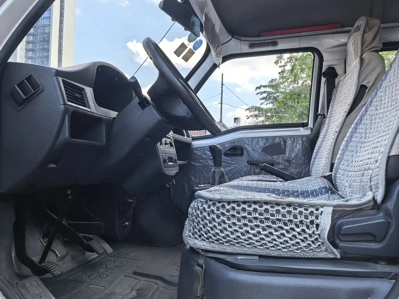 Wuling Motors Wuling Zhiguang 2017 2015 1.2L Utility LSI