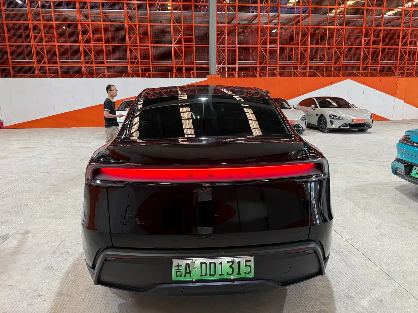 Tesla Model Y 2026 2026 Rear-Wheel Drive