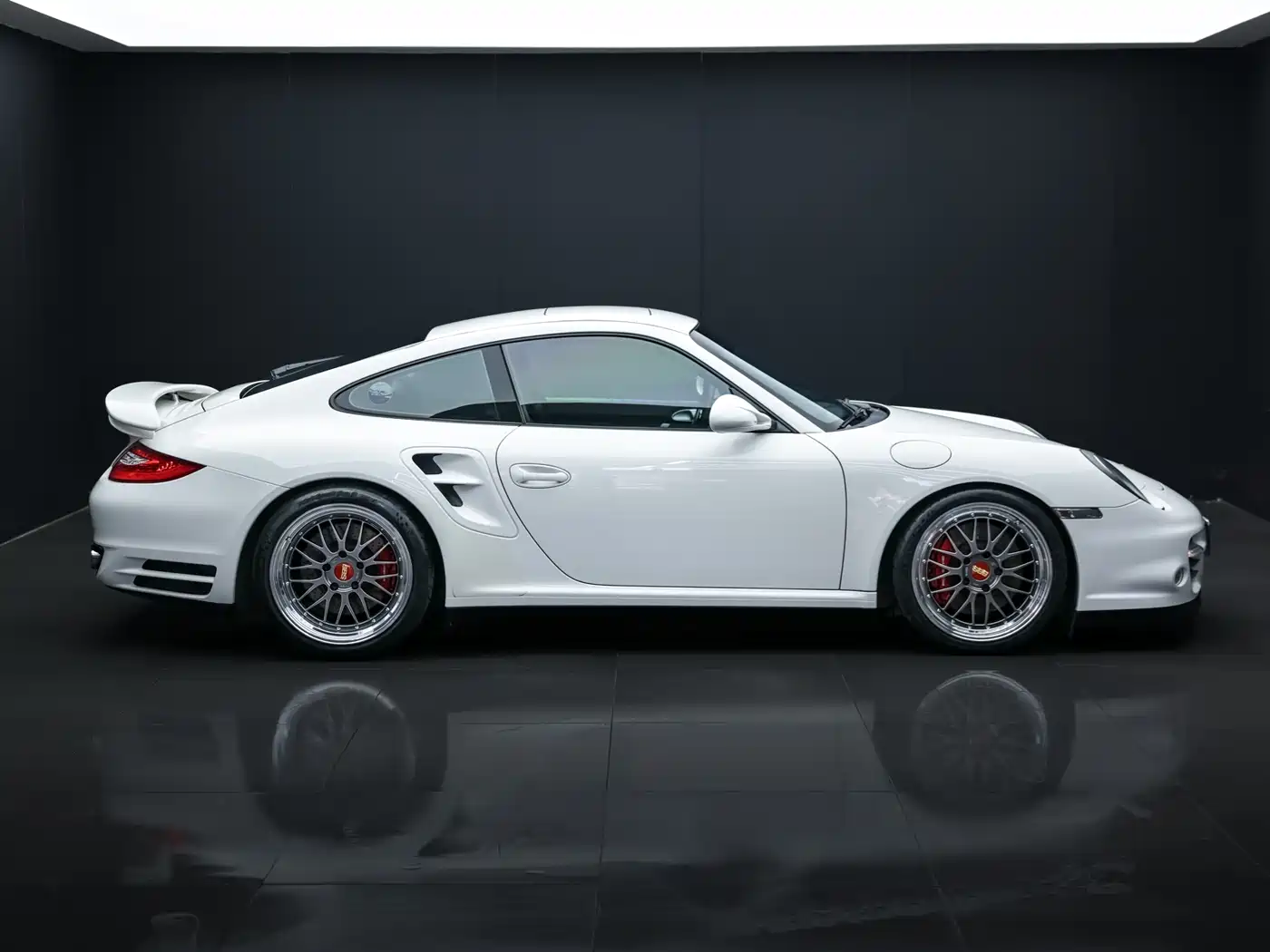 Porsche 911 2010 Turbo 3.8T фото 4