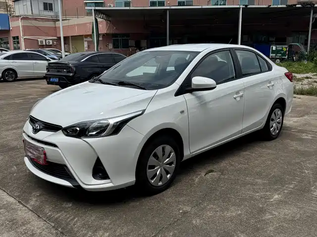 TOYOTA YARIS L TO ENJOY
