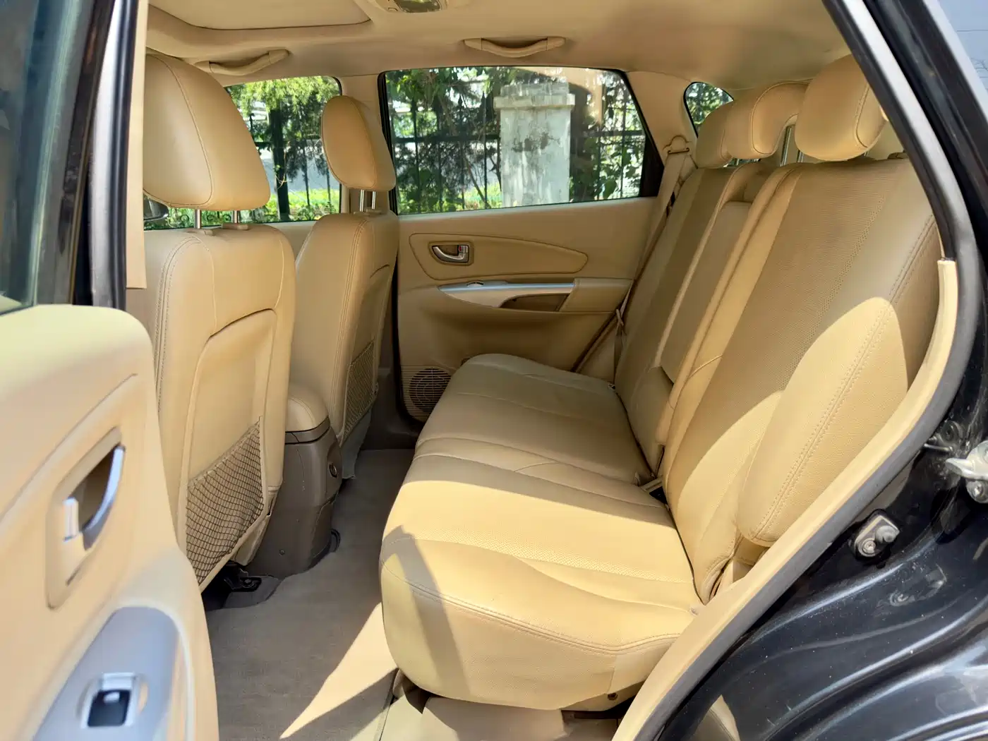 Hyundai Tucson 2013 2.0L Automatic 2WD Comfort фото 12