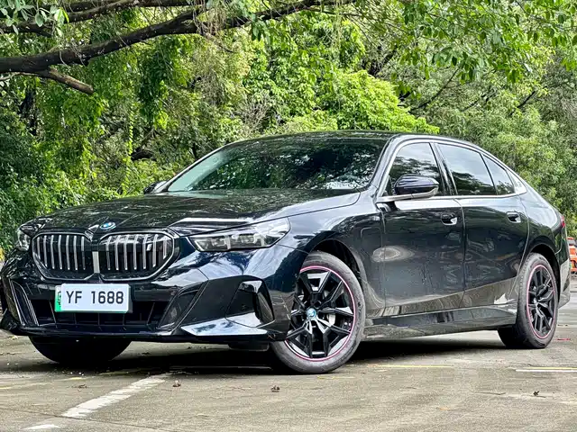 BMW i5 eDrive 35L, M Спорт-пакет