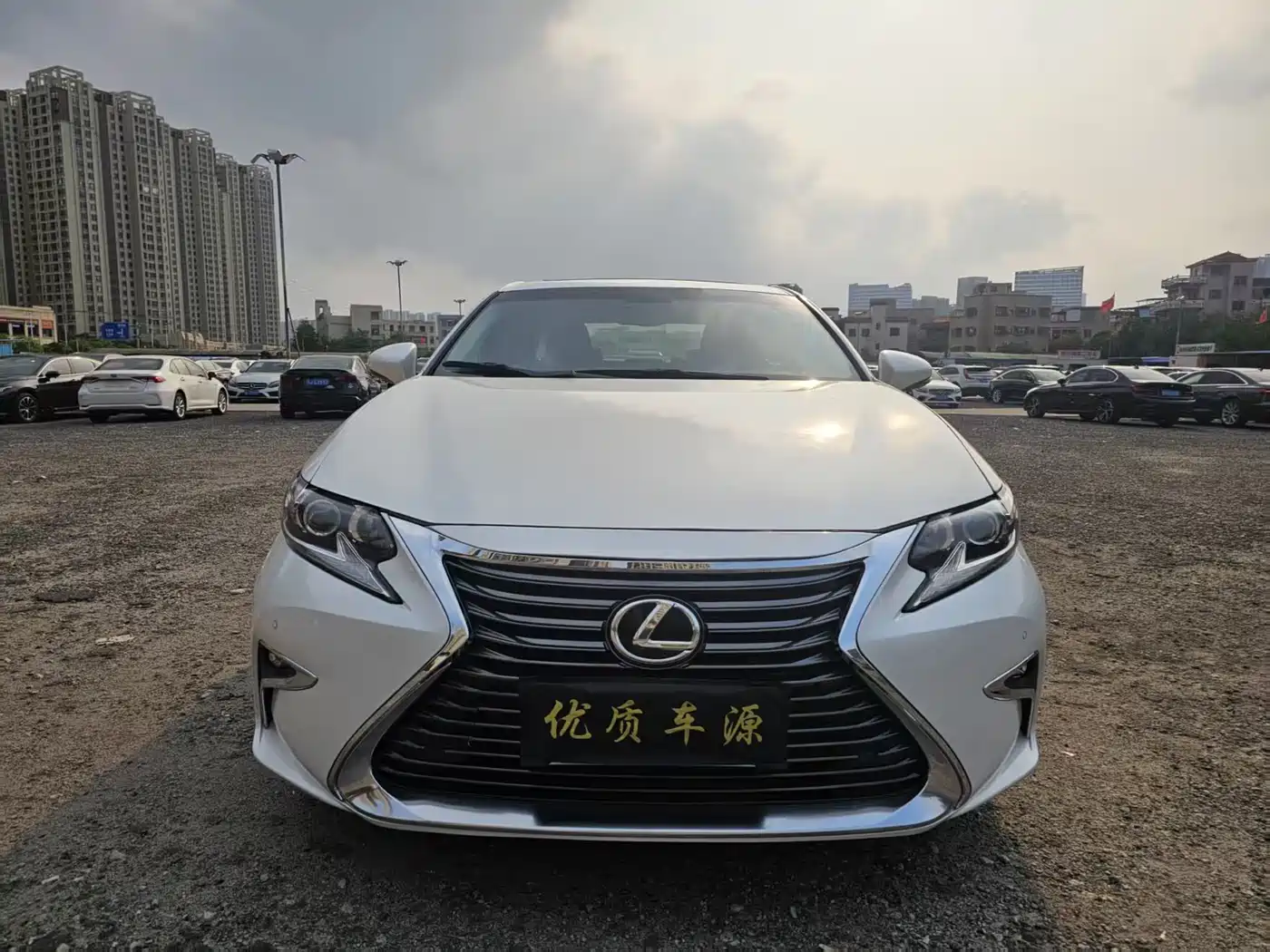 LEXUS ES
