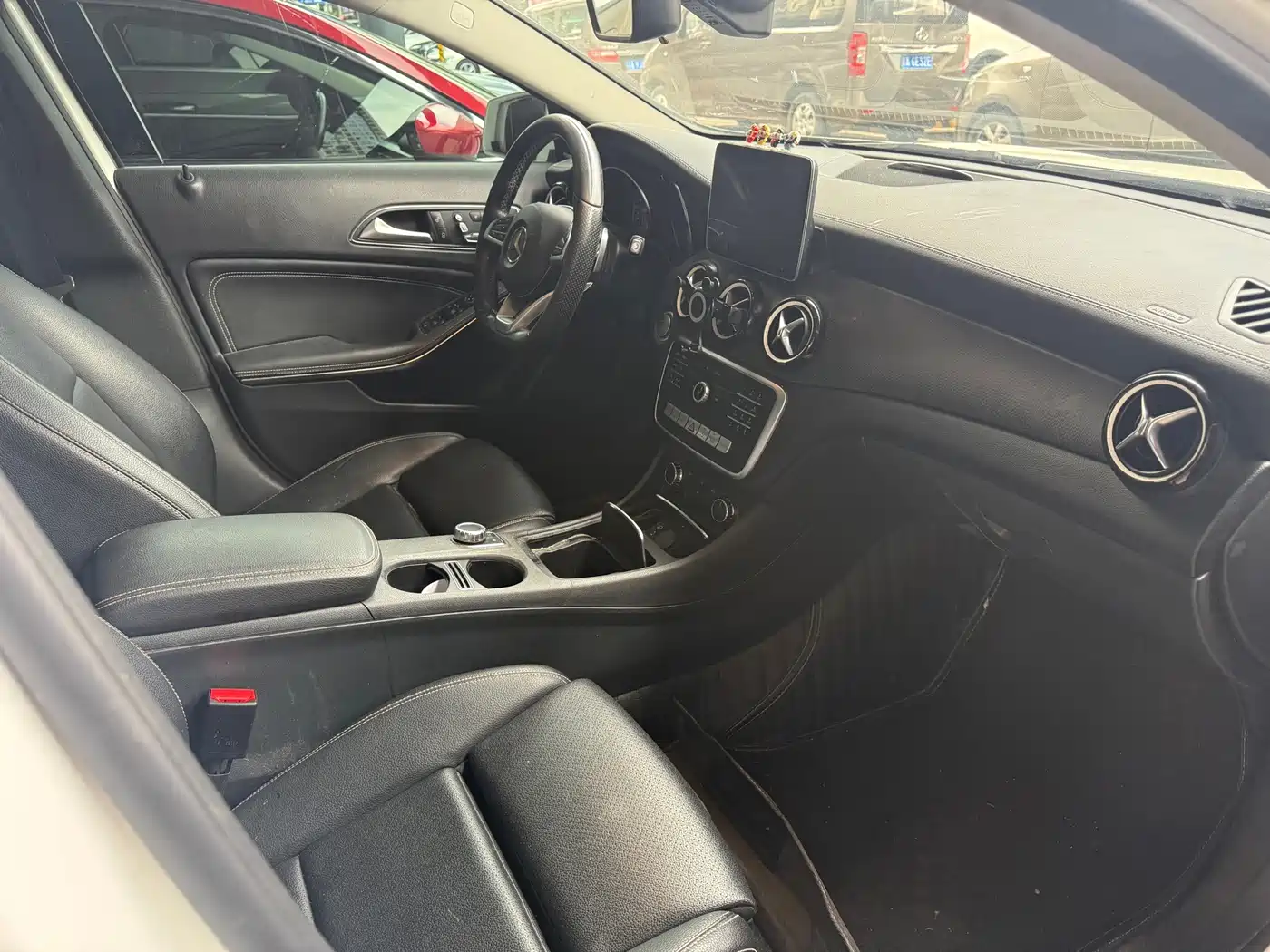Фото 6 - Mercedes-Benz GLA