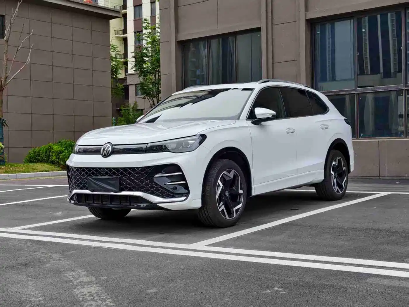 2025 Volkswagen Tiguan L