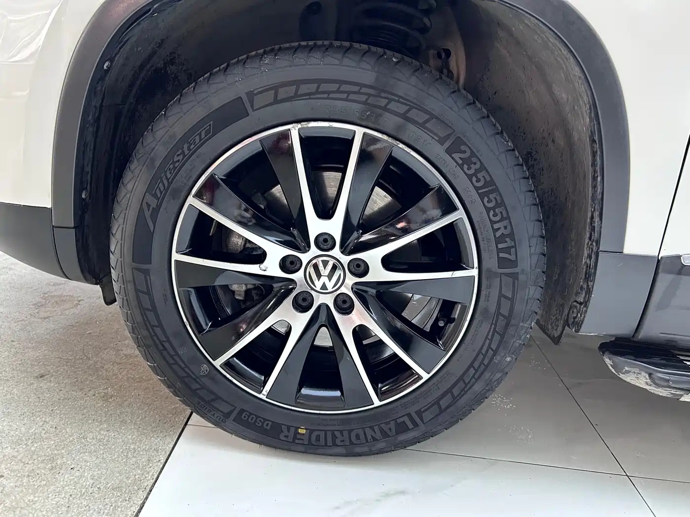 Volkswagen Tiguan 2013 1.8TSI Auto 4WD Luxury фото 29