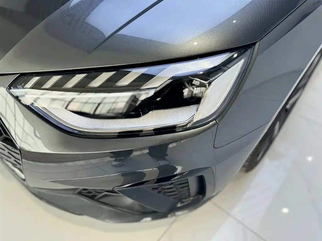 Audi A4L 2024 40 TFSI Luxury Dynamic фото 8