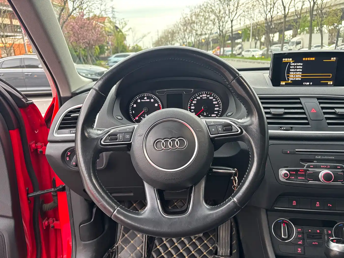 Audi Q3 2017 35 TFSI Fashion фото 8