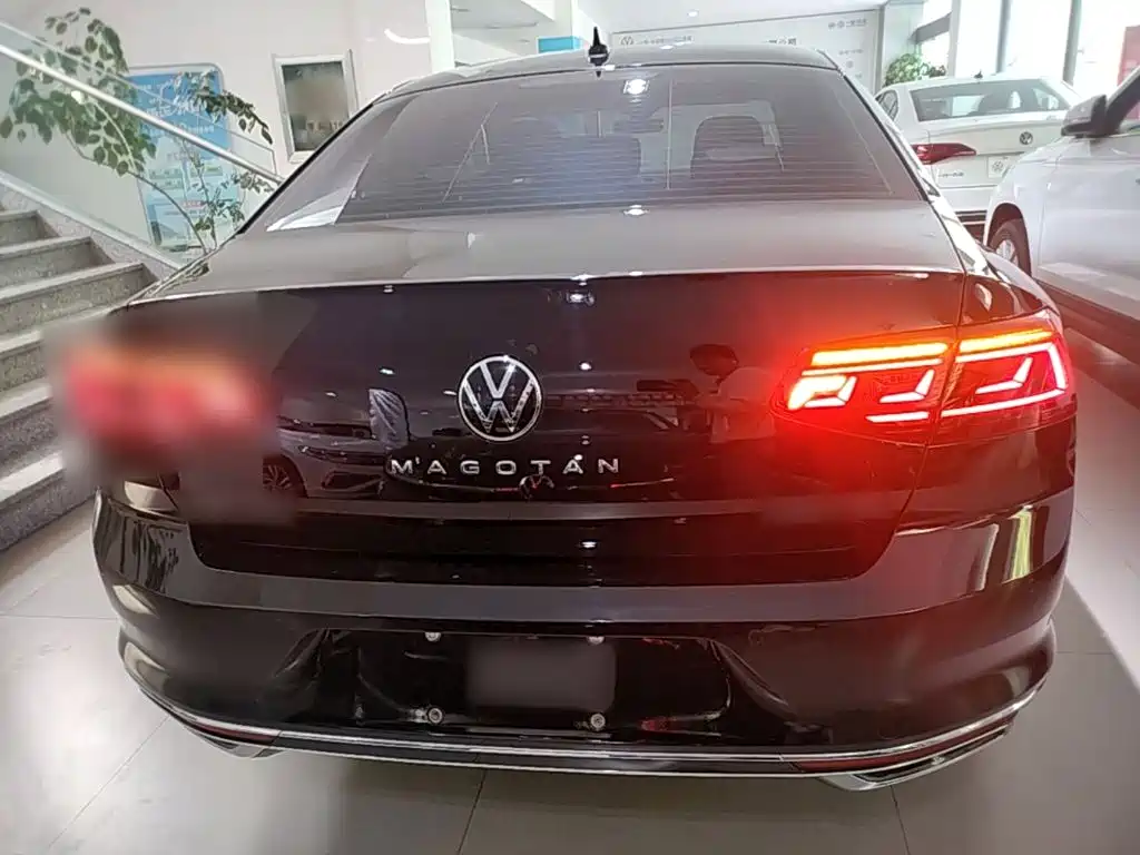 Volkswagen Magotan 2025 2025 Facelift II Public Edition 330TSI DSG Luxury