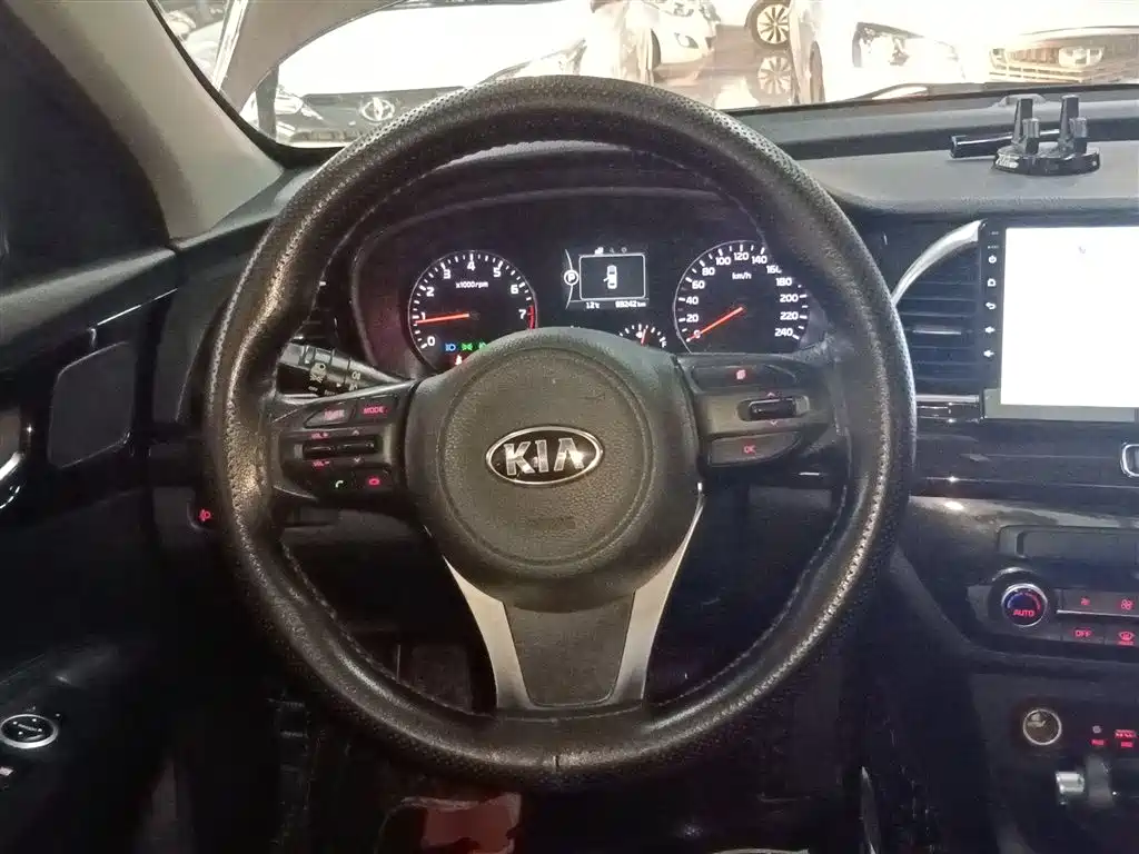 Kia K4 2015 1.8L Automatic GLS Special фото 7