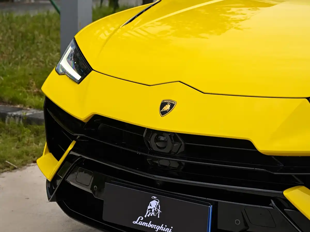 Фото 20 - Lamborghini Urus