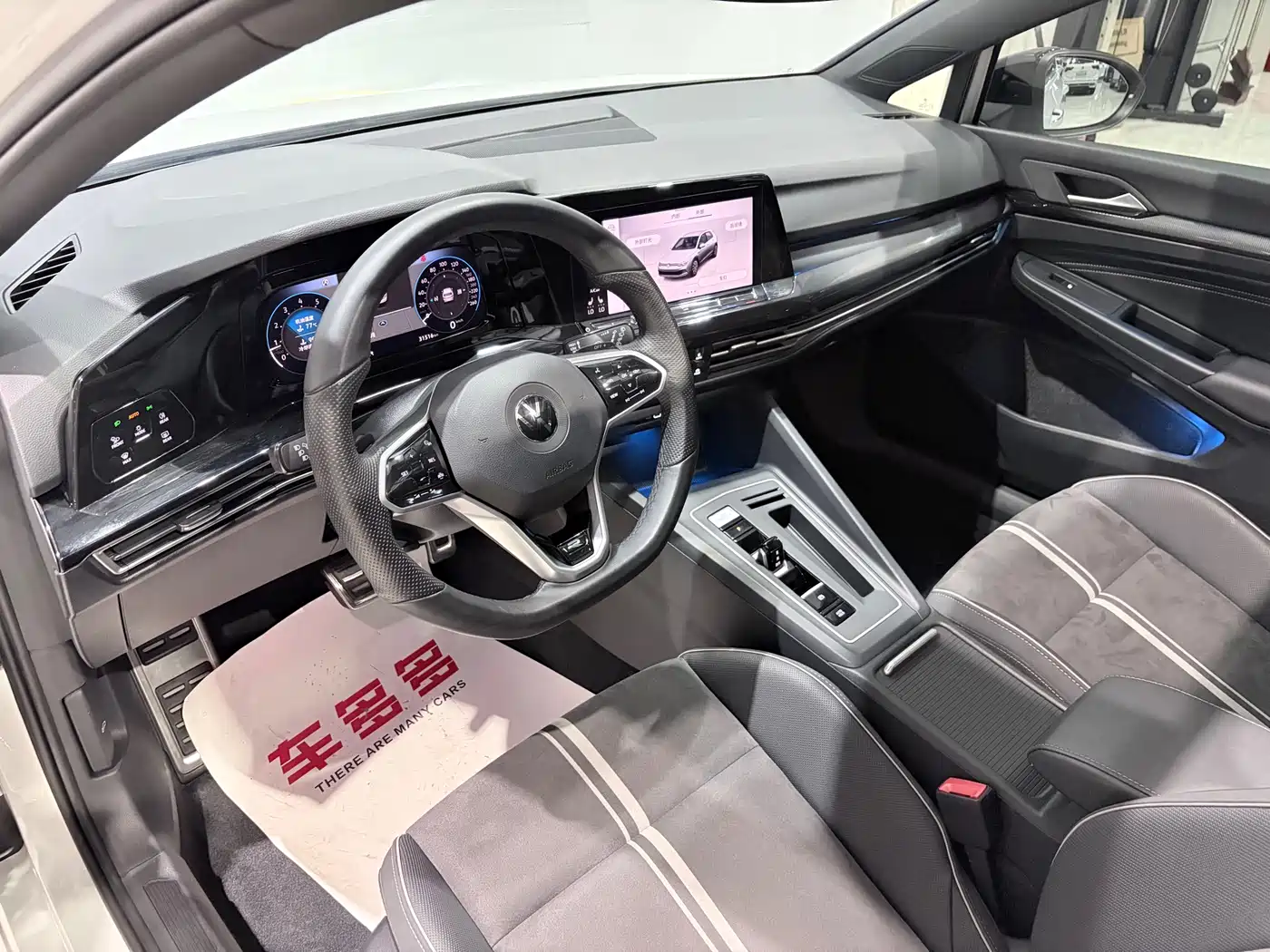 Volkswagen Golf 2023 280TSI DSG R-Line Lite фото 21