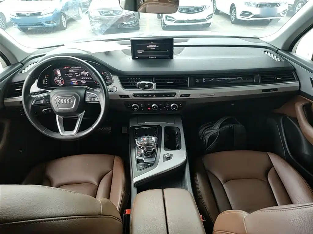 Audi Q7 2019 45 TFSI Comfort фото 10