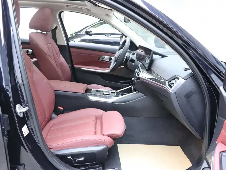 BMW 3 Series 2024 325Li M Sport Package фото 18