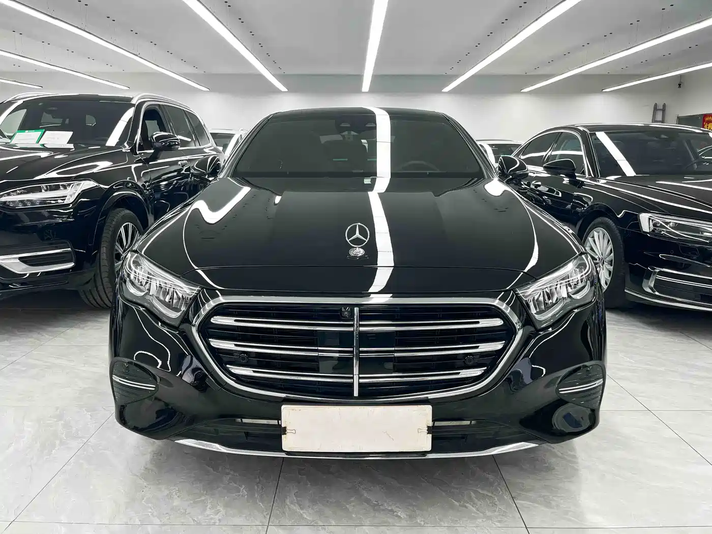 Mercedes-Benz E-Class 2024 E 300 L Fashion фото 2