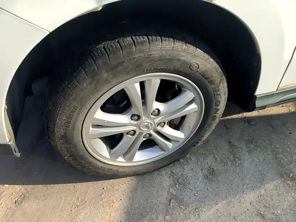 Фото 23 - BAIC Huansu H3