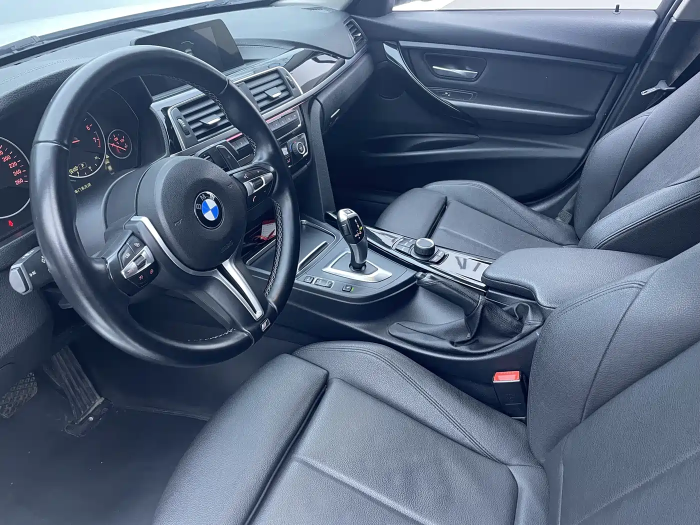 BMW 3 Series 2018 320Li Fashion Style фото 8
