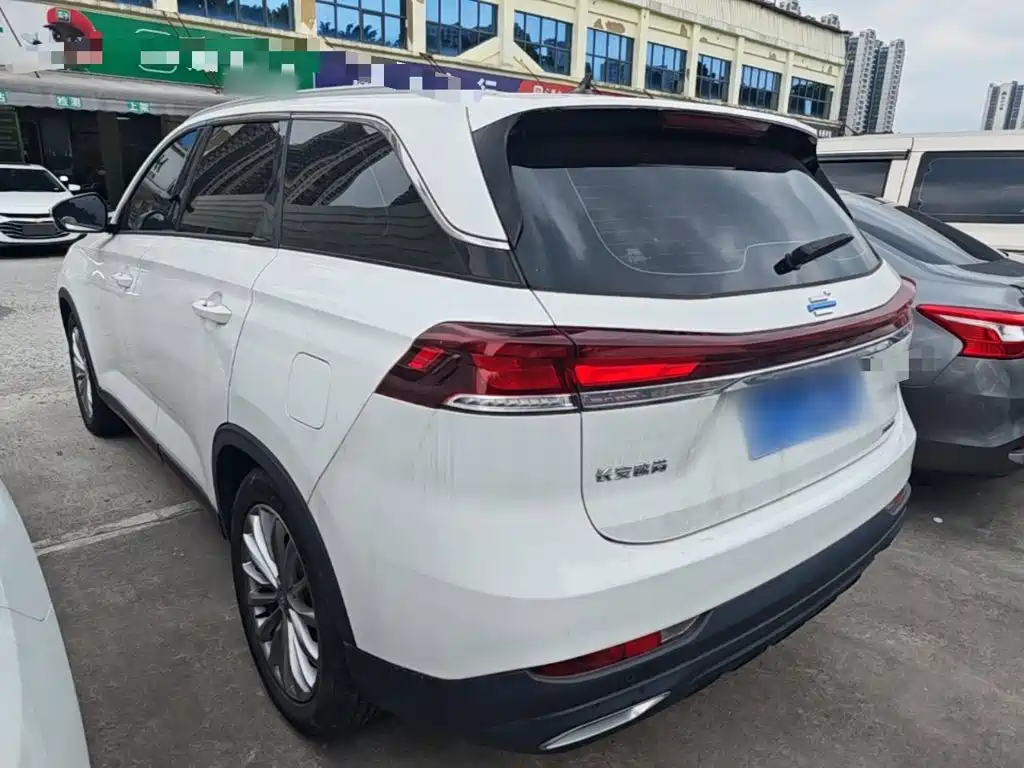 Changan Oshan X7 PLUS 2022 2022 Model Year 1.5T Blue Whale Edition Auto Premium 7-Seater
