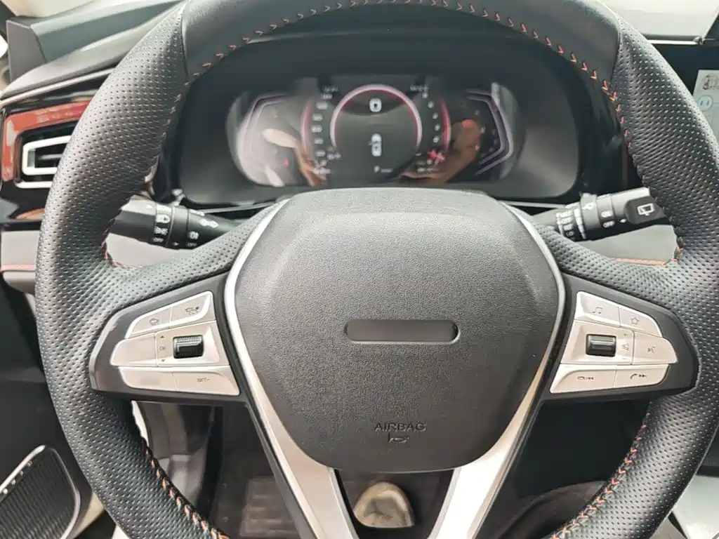 Changan Oshan X7 PLUS 2022 2022 Model Year 1.5T Blue Whale Edition Auto Premium 7-Seater