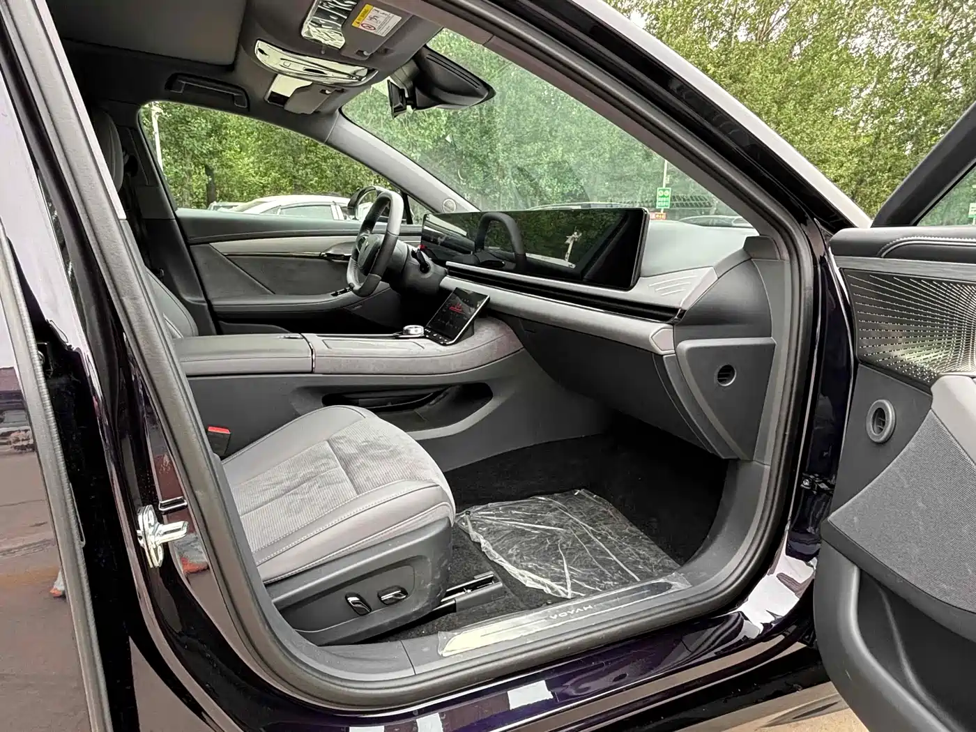 Voyah Auto VOYAH Zhuiguang 2024 PHEV AWD Ultra Long Range Flagship фото 7