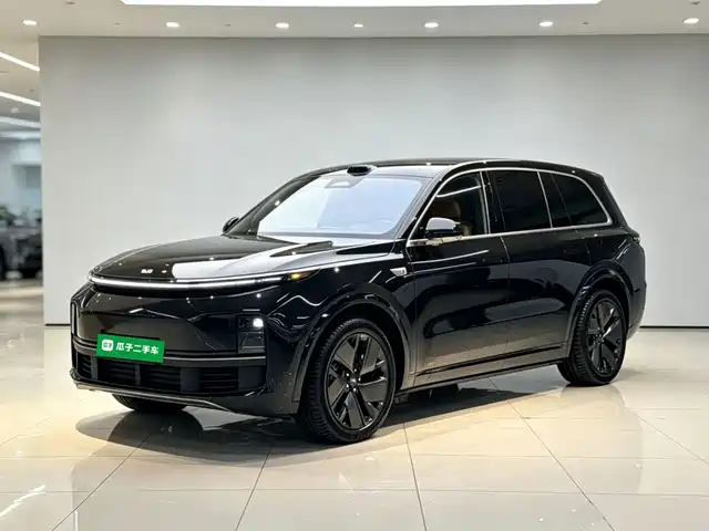 Li Auto Li Xiang L9 2025