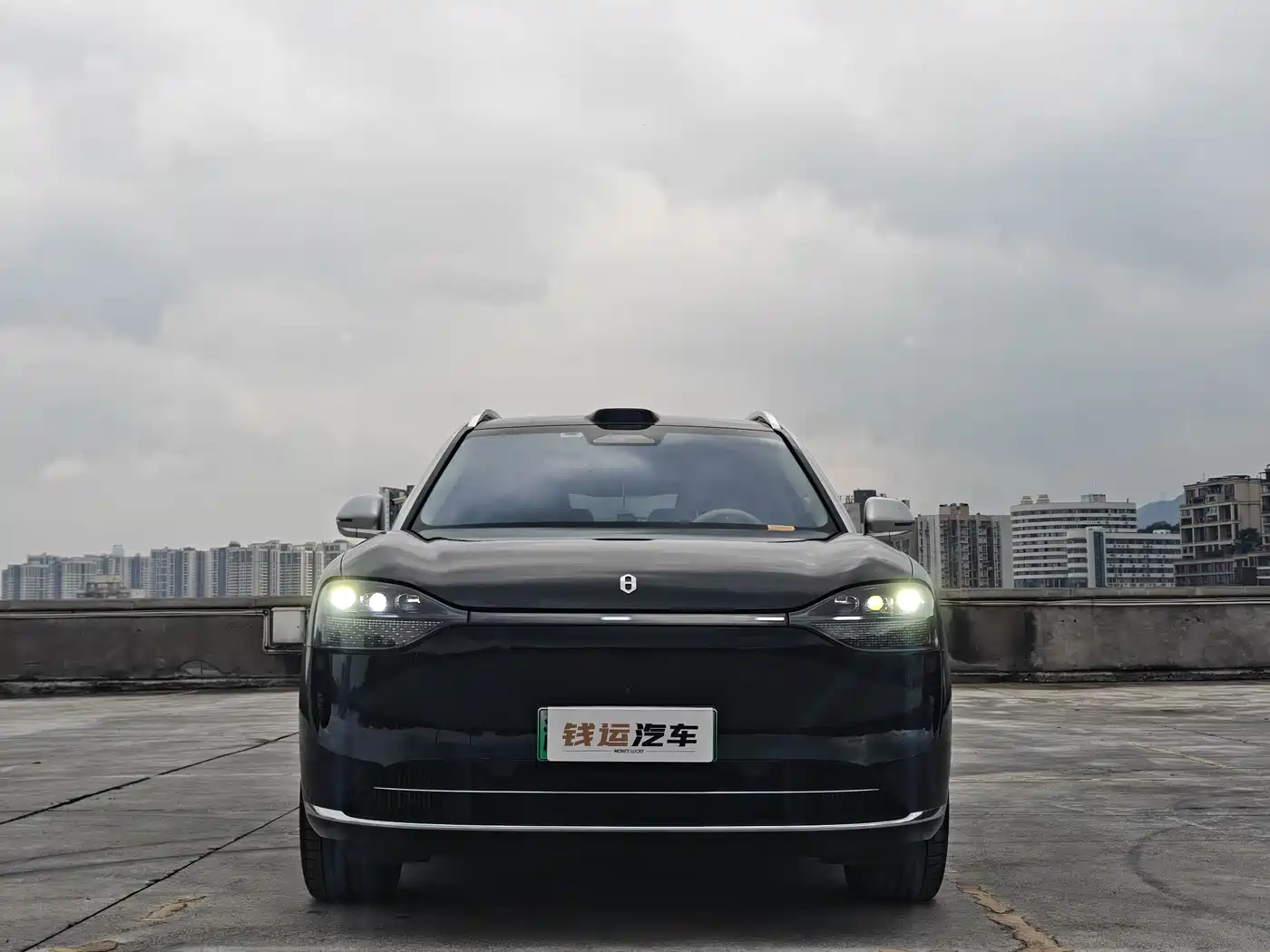 AITO Wenjie AITO M9 2024 Extended Range Ultra 42kWh 6-Seater фото 2