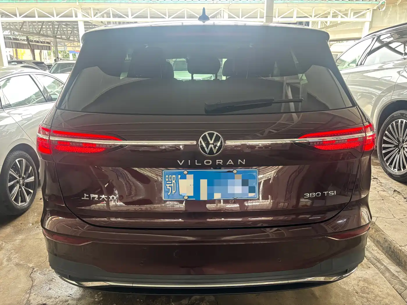 Volkswagen Viloran 2022 380TSI Premium Edition фото 16