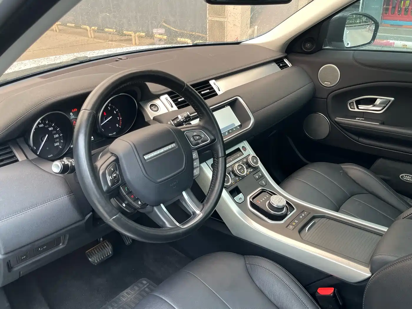 Land Rover Range Rover Evoque 2018 240PS SE Smart Edition фото 12
