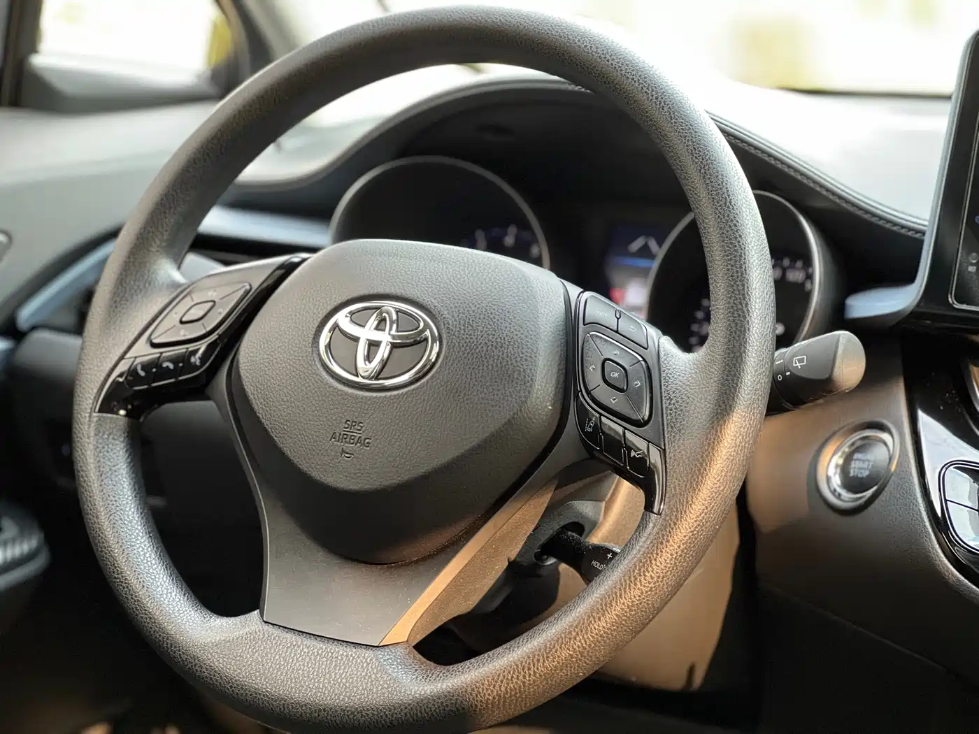 Toyota IZOA 2022 2.0L Yixing Edition фото 14