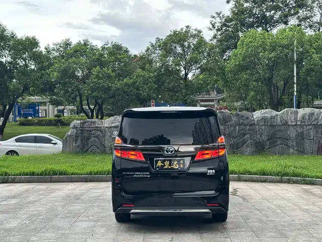 Toyota Vellfire 2023 Crown Hybrid 2.5L HV Ultimate — фото 5