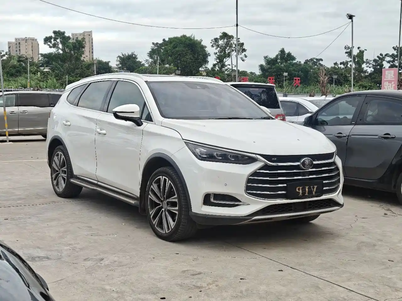 BYD Tang 2019 2018 2.0T Automatic Smart Connection Honor Edition 7-Seater China V