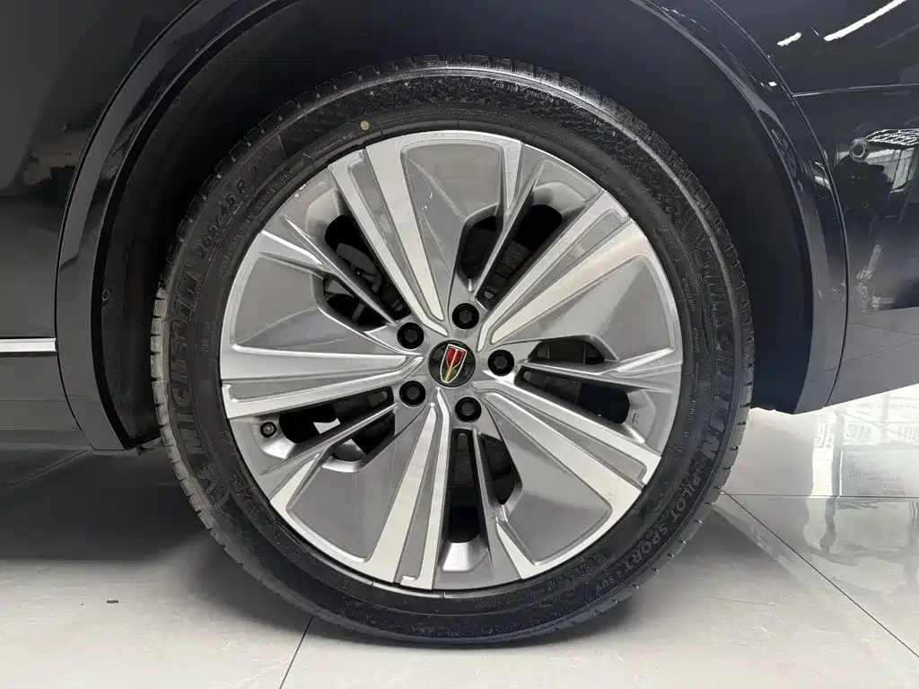 Hongqi E-HS9 2023 2022 660km Qi Chang Edition (6-seater)