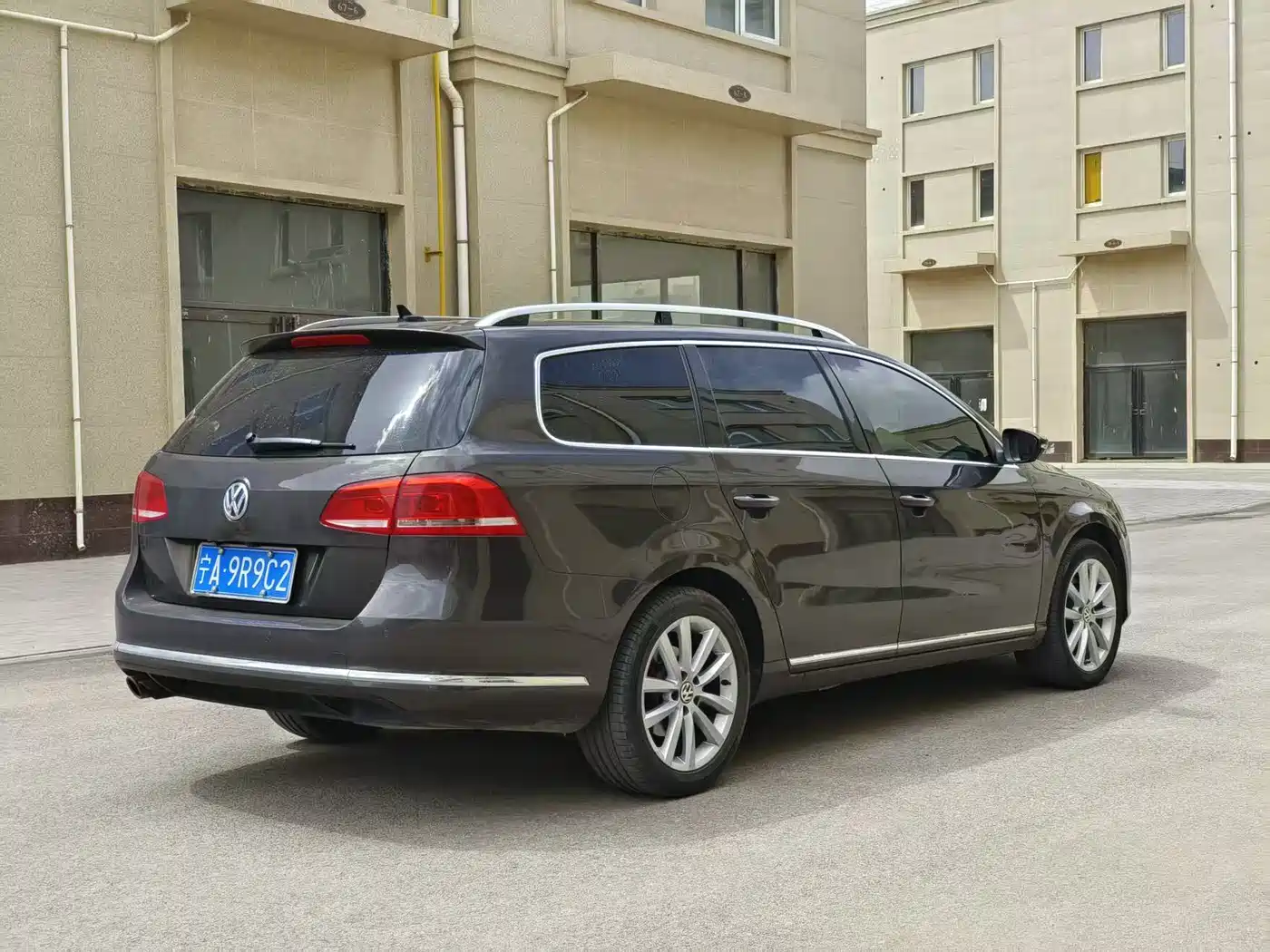 Volkswagen Magotan (Import) 2012 Wagon 2.0TSI Comfort фото 7