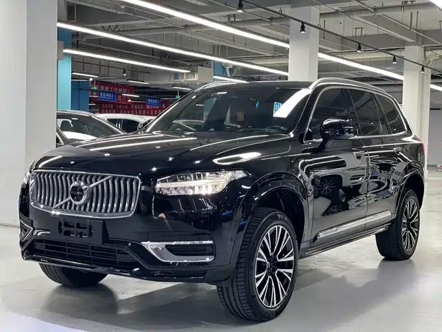 Volvo XC90 Plug-in Hybrid 2023