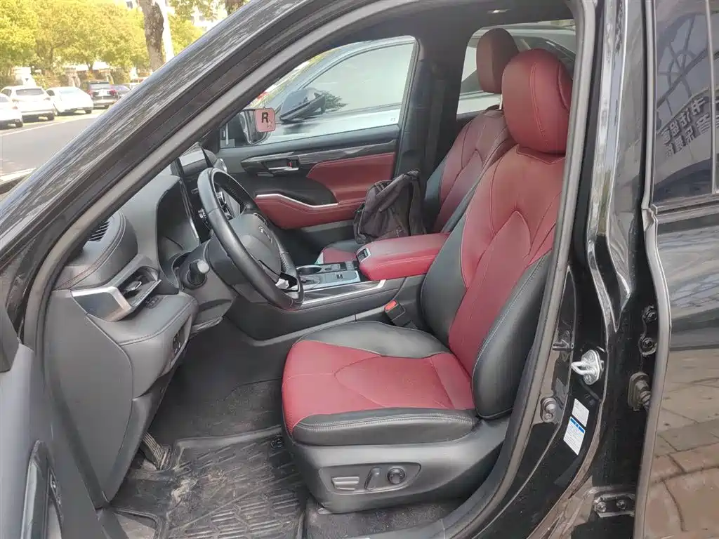 Toyota Crown Kluger 2021 2.5L HEV AWD Flagship Edition фото 11