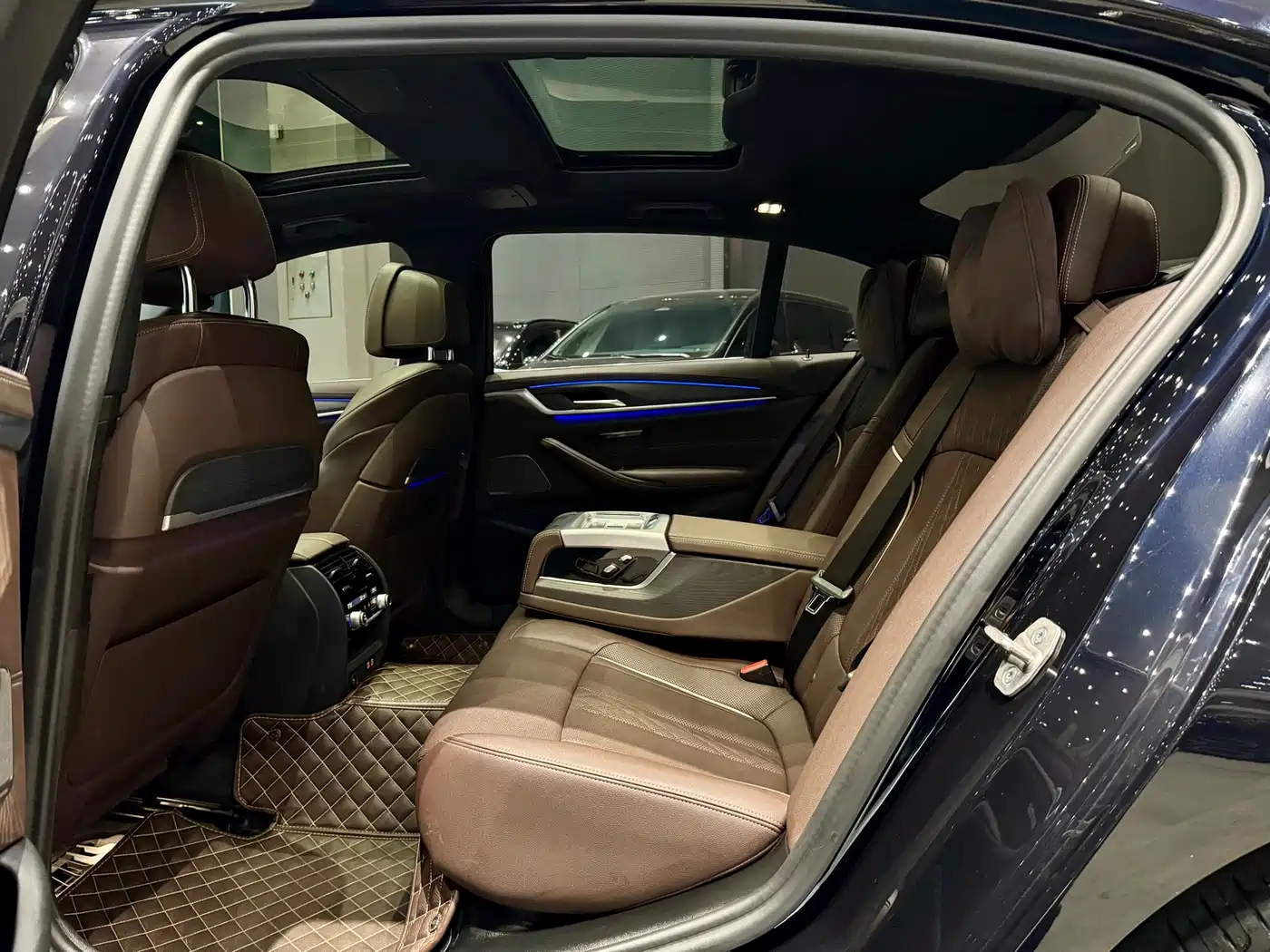 BMW 5 Series 2021 530Li Premium M Sport Package фото 5